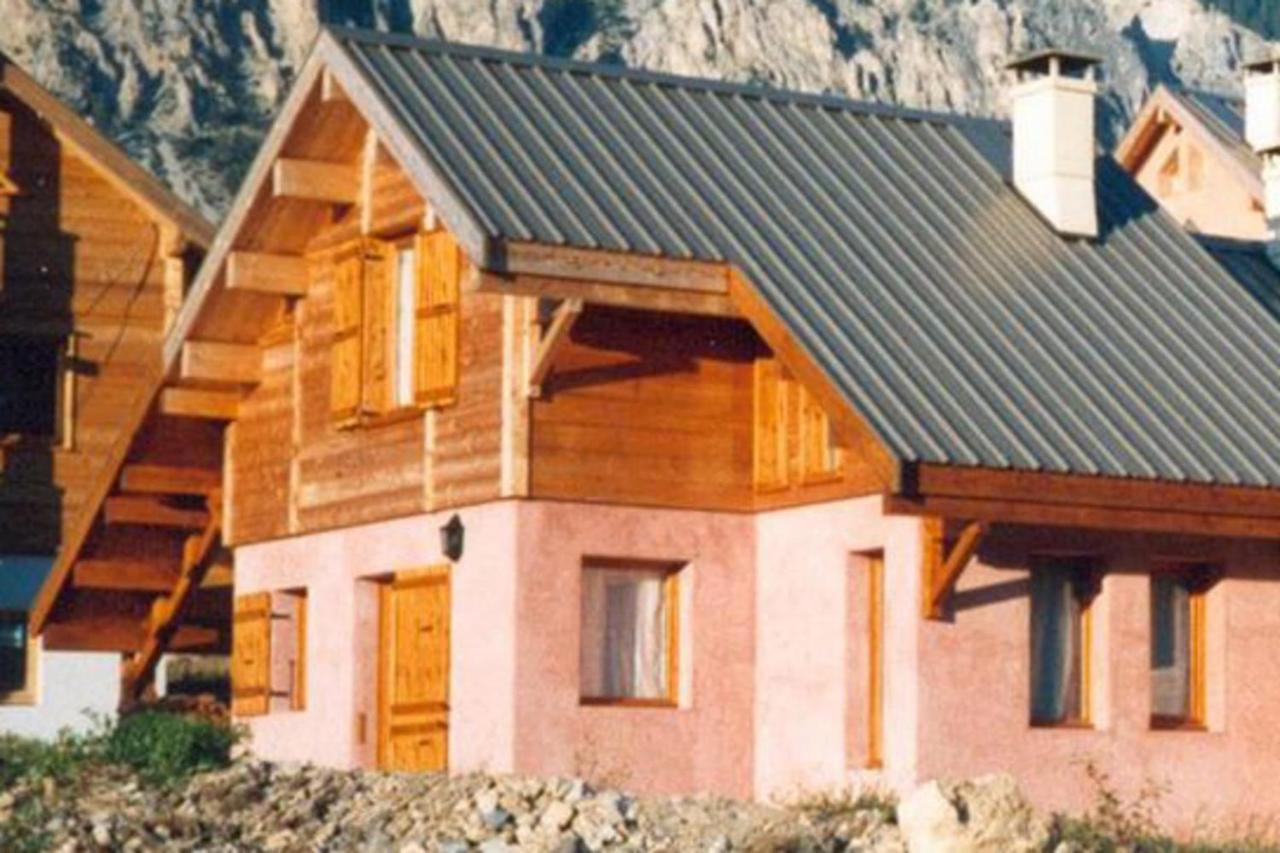 Chalet Le Melezin Hameau Des Chazals Nevache Hautes Alpes Exterior foto