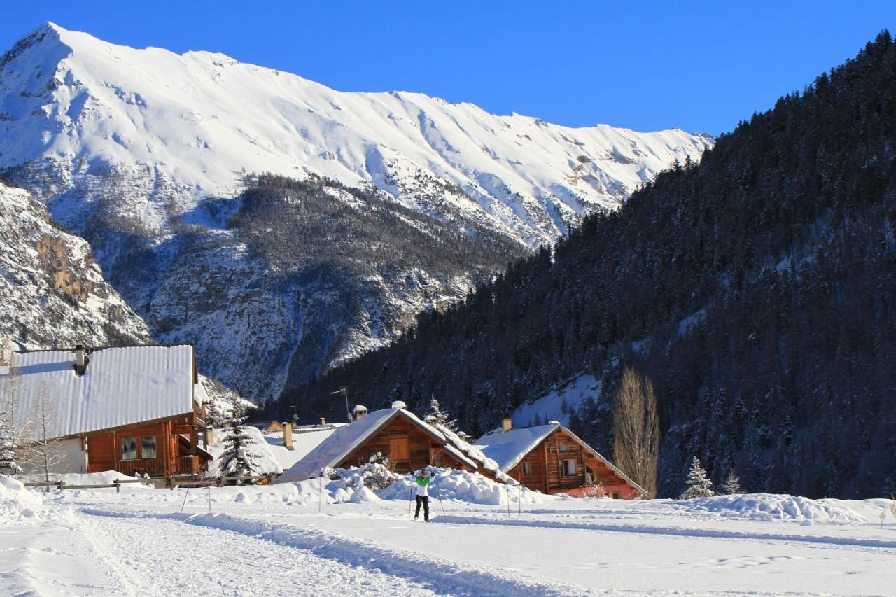 Chalet Le Melezin Hameau Des Chazals Nevache Hautes Alpes Exterior foto